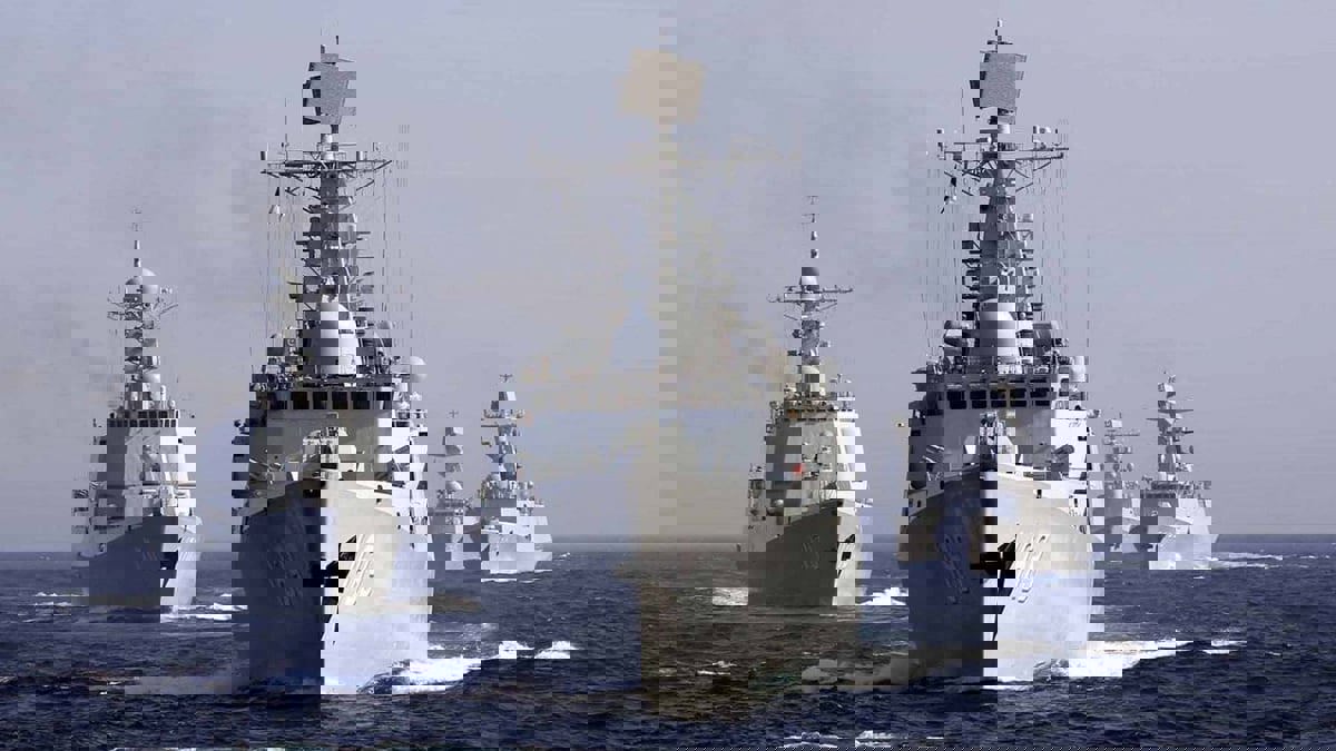 روسيا تبدأ مناورات بحرية جديدة وتستنكر "الهستيريا" الأمريكية