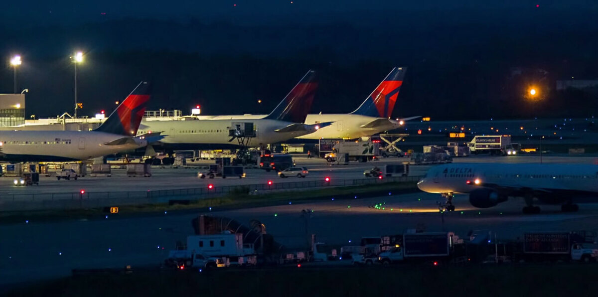 حالة من الفوضى في مطار أتلانتا بعد انقطاع الكهرباء