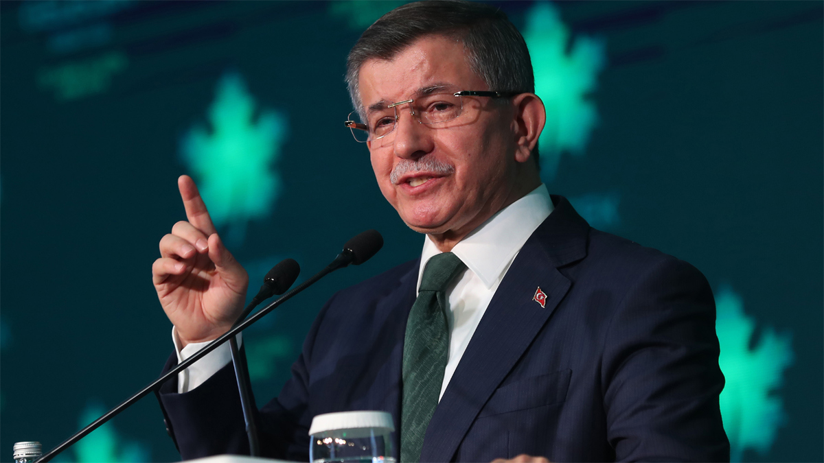 داود أوغلو لـ أردوغان: أدعوك لمناظرة تلفزيونية وبشروطك الخاصة