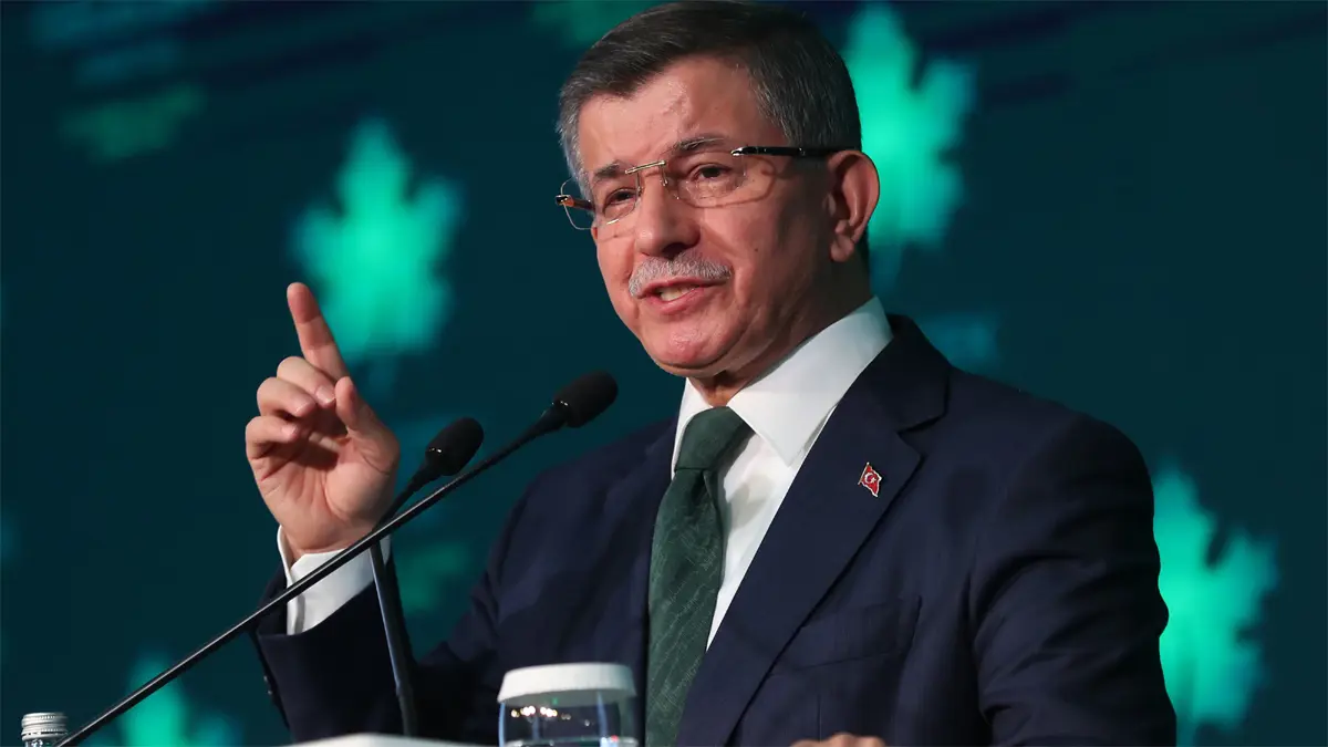 داود أوغلو لـ أردوغان: أدعوك لمناظرة تلفزيونية وبشروطك الخاصة