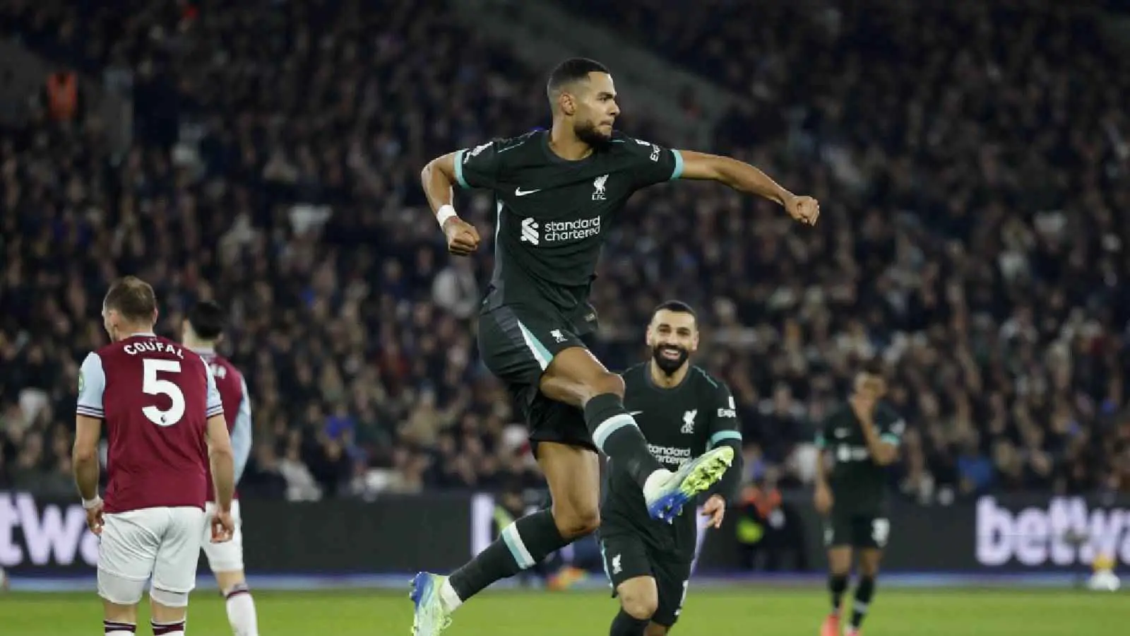 ترتيب الدوري الإنجليزي بعد فوز ليفربول الساحق على وست هام