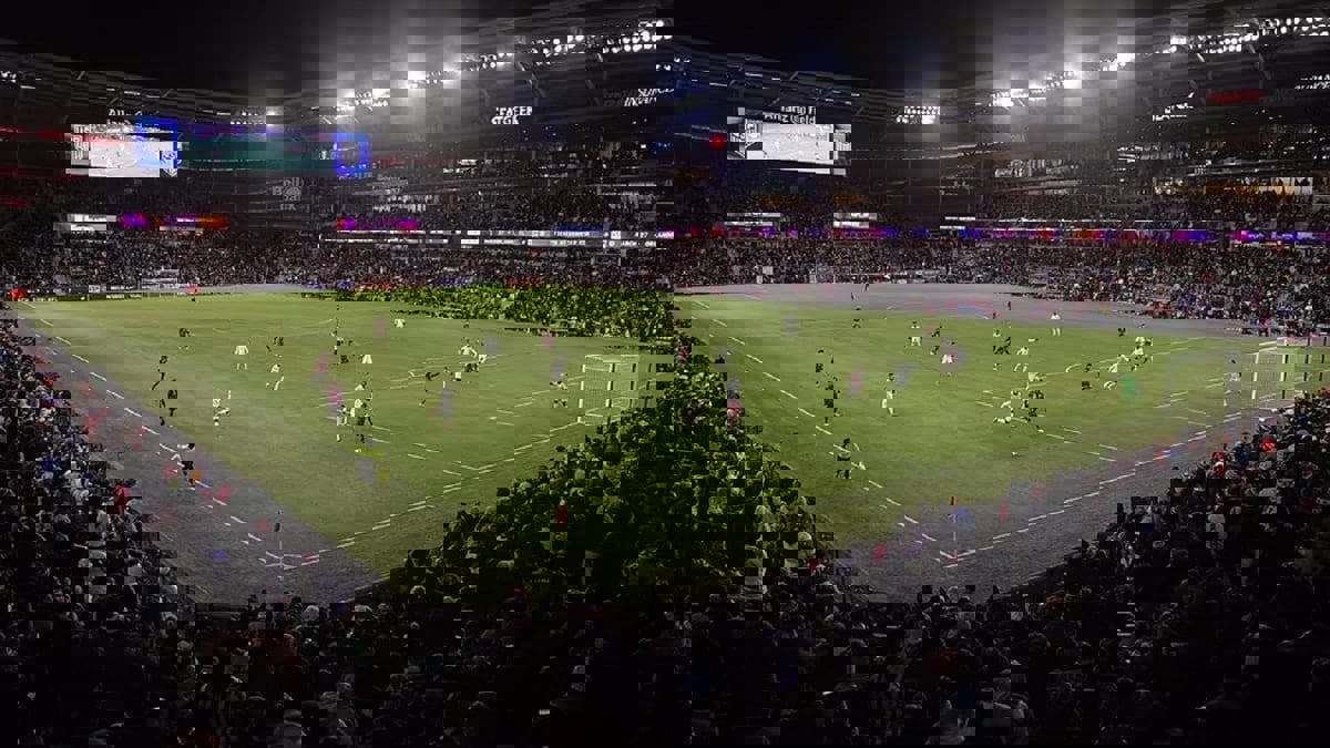 غضب في هندوراس بعد الخسارة أمام أمريكا في درجة حرارة -16 بتصفيات كأس العالم (فيديو وصور)