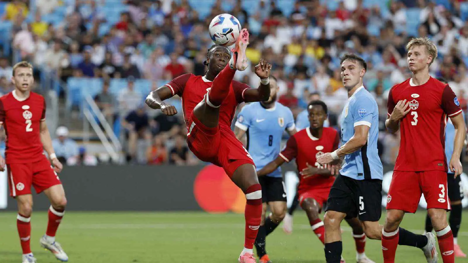 سواريز يقود أوروغواي لإحباط مغامرة كندا واقتناص برونزية كوبا أمريكا