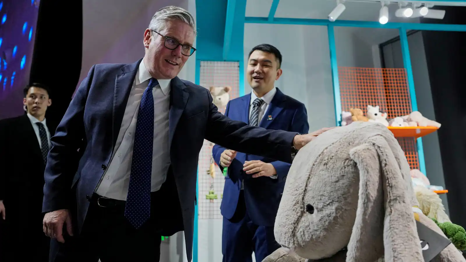 من زيارة ستارمر