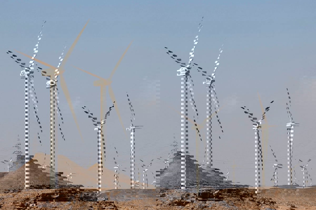 ما تأثير استثمارات الطاقة المتجددة على النمو الاقتصادي؟ 