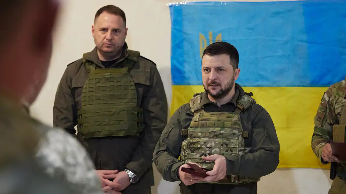 أندريه يرماك وفلاديمير زيلينسكي