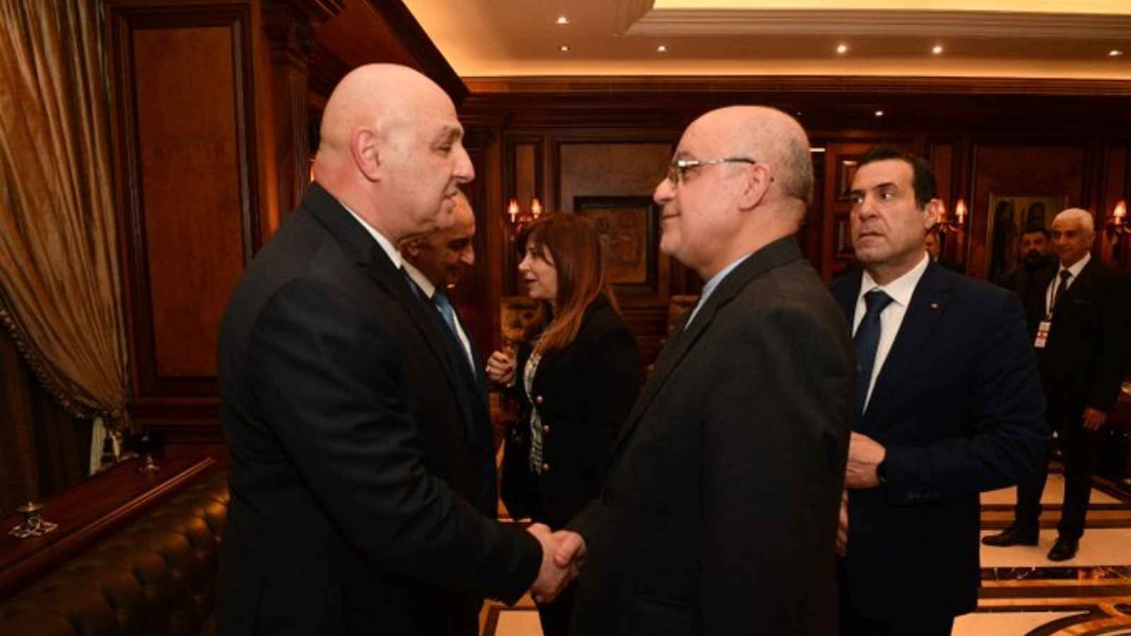 سفير إيران ببيروت يكشف تفاصيل الاتفاق مع "حزب الله" لانتخاب عون رئيسا