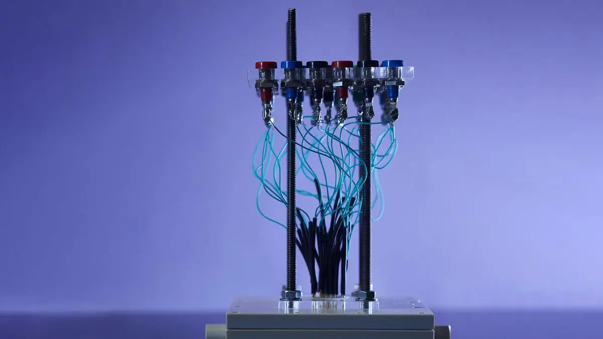 استخدام سكر الدم لتزويد الأجهزة الطبية المزروعة بالكهرباء