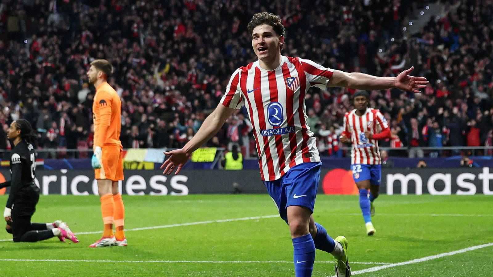 أتلتيكو مدريد يصدم برشلونة بشأن صفقة جوليان ألفاريز 