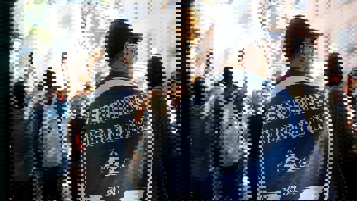 بعد تسوية الديون.. عودة بوردو لدوري الدرجة الثانية الفرنسي بعد هبوطه للقسم الثالث