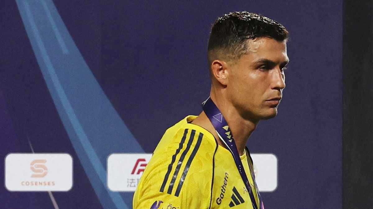 بعكس زملائه في النصر.. إشادات كبيرة بلقطة بارزة لرونالدو بعد الخسارة (فيديو)