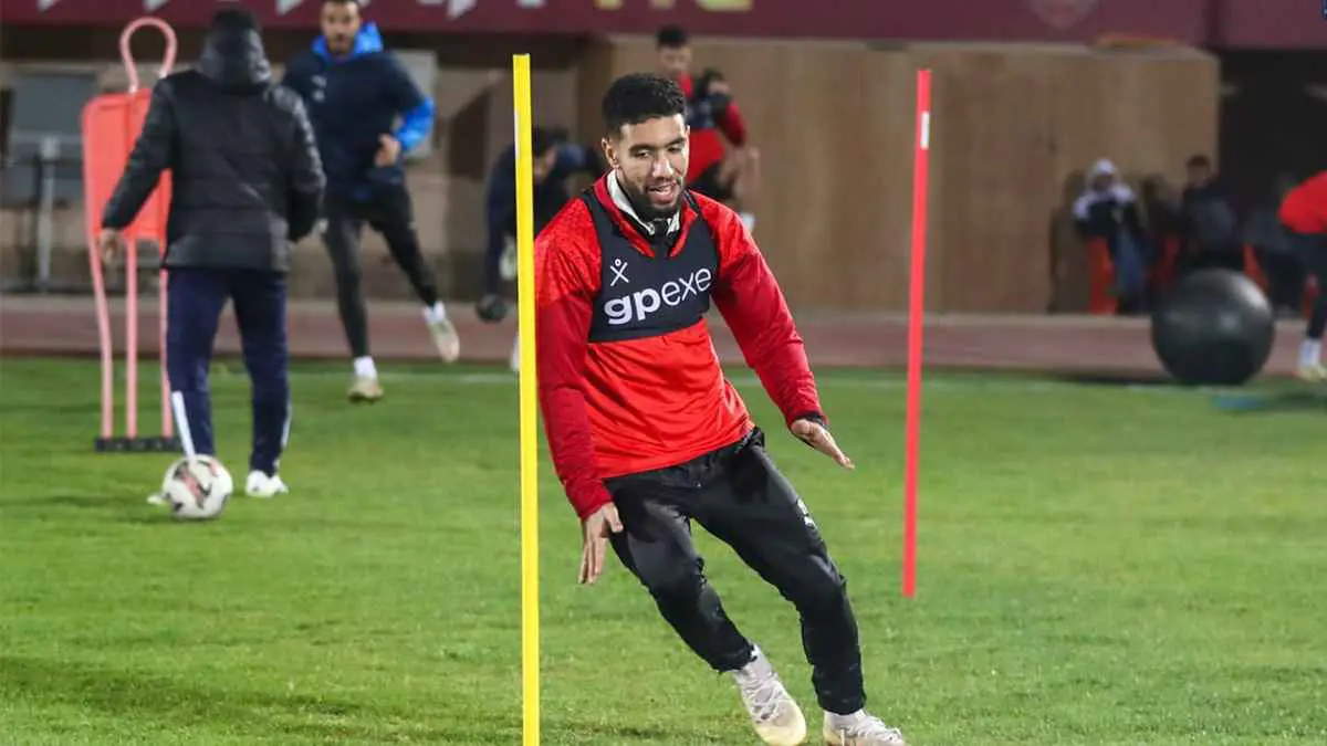 رغم رغبة الأهلي في عودته.. ناد مصري ينهي صفقة أحمد قندوسي (فيديو)