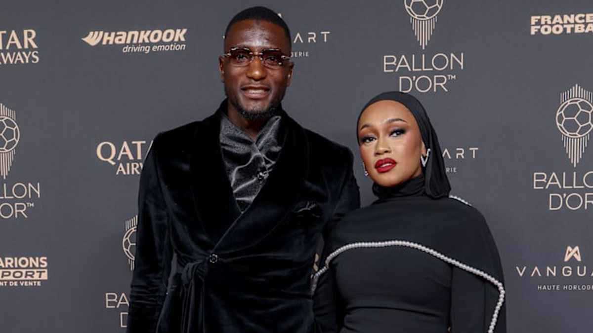 بالحجاب والملابس المحتشمة.. 6 مسلمات يقتحمن عالم كرة القدم من الباب الكبير