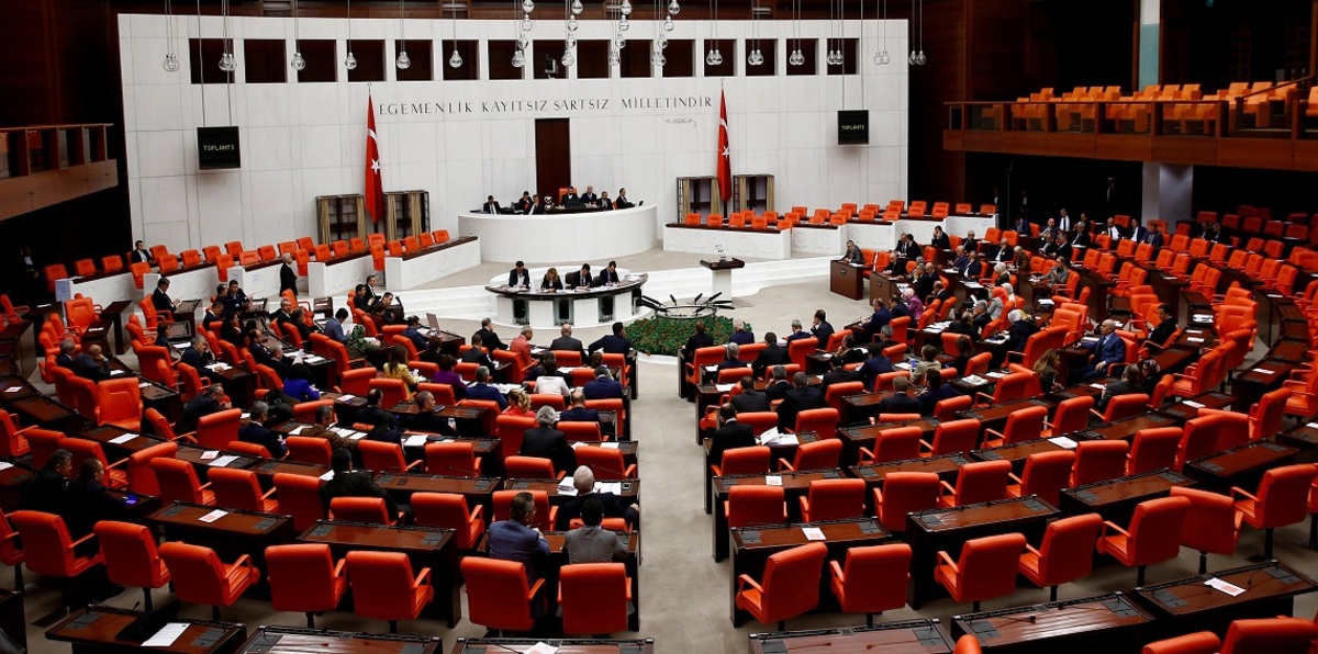 برلمان تركيا يناقش السبت تمديد تفويض الجيش بتنفيذ عمليات في العراق وسوريا