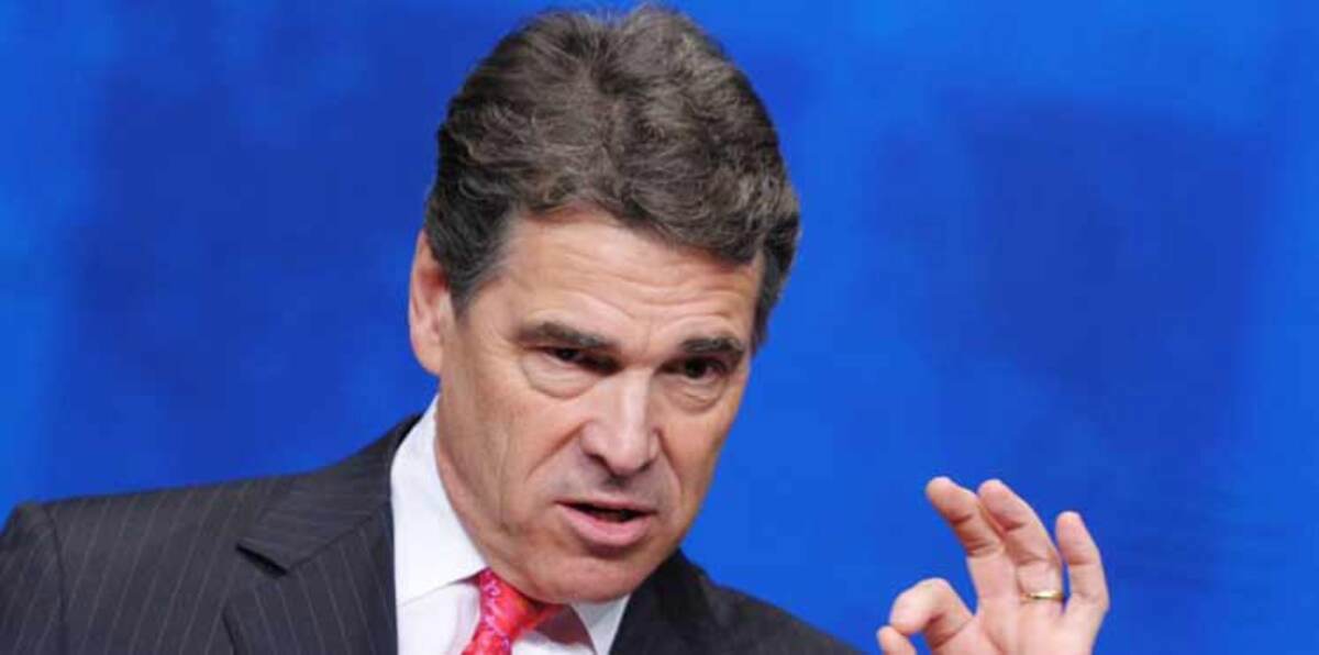 ترامب يختار رسميًا حاكم تكساس السابق وزيرًا للطاقة