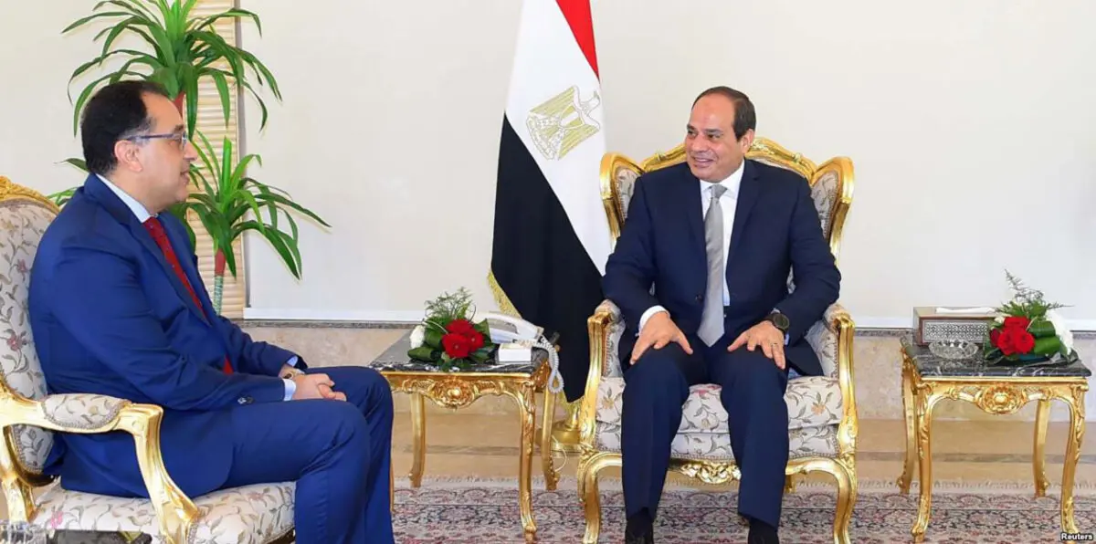 السيسي يطالب الحكومة الجديدة بترشيد النفقات 