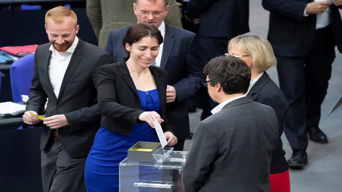 تراجع شعبية حزب "البديل من أجل ألمانيا" المعادي للأجانب واللاجئين