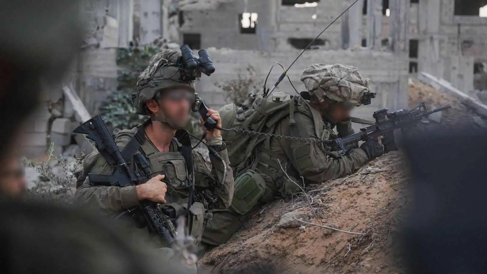 "فرصة أخيرة".. إسرائيل تنذر سكان غزة قبل "إحكام الطوق" على عناصر حماس