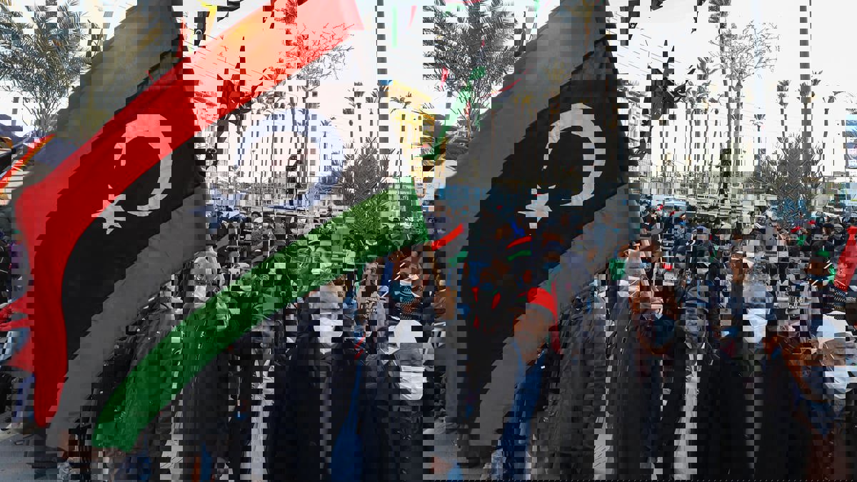 وسط مخاوف من تجدد العنف.. الليبيون يحيون ذكرى الثورة على "القذافي"