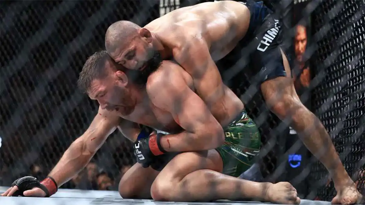 سيطرة كاملة.. شيماييف يرسل تحذيرًا مرعبًا لمنافسيه في UFC