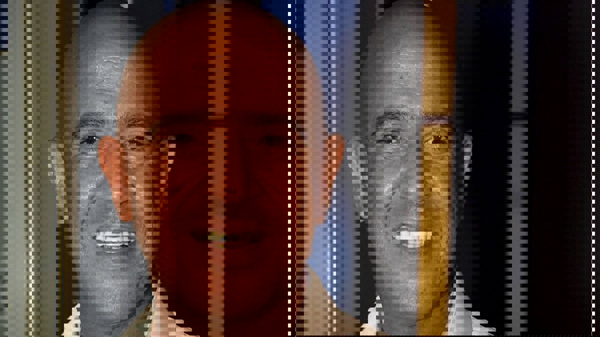 أشرف عبدالباقي يرد على شائعة وفاته