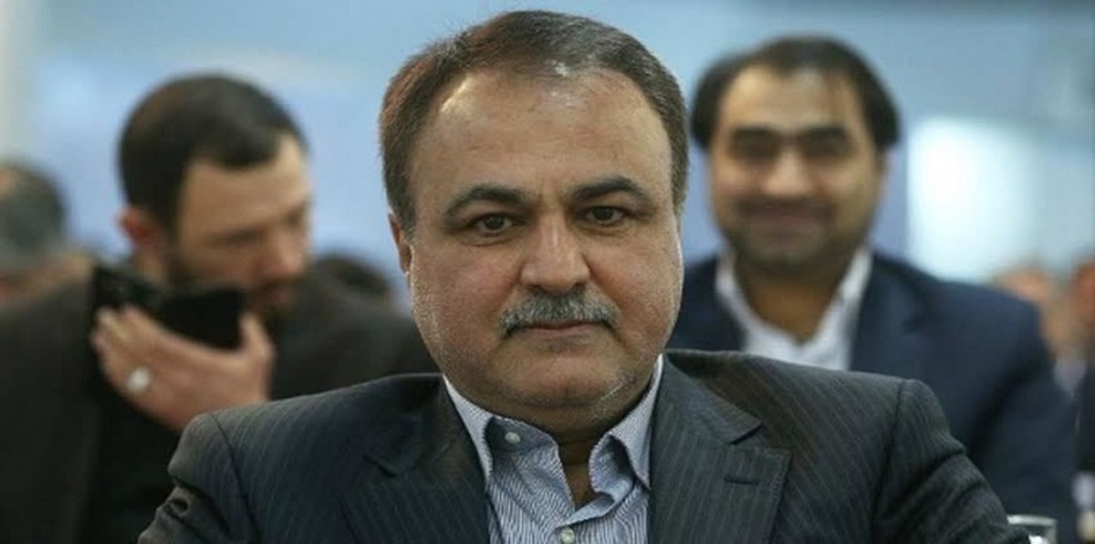 إيران.. اعتقال مدير مصرف حكومي على خلفية "فضيحة الرواتب"