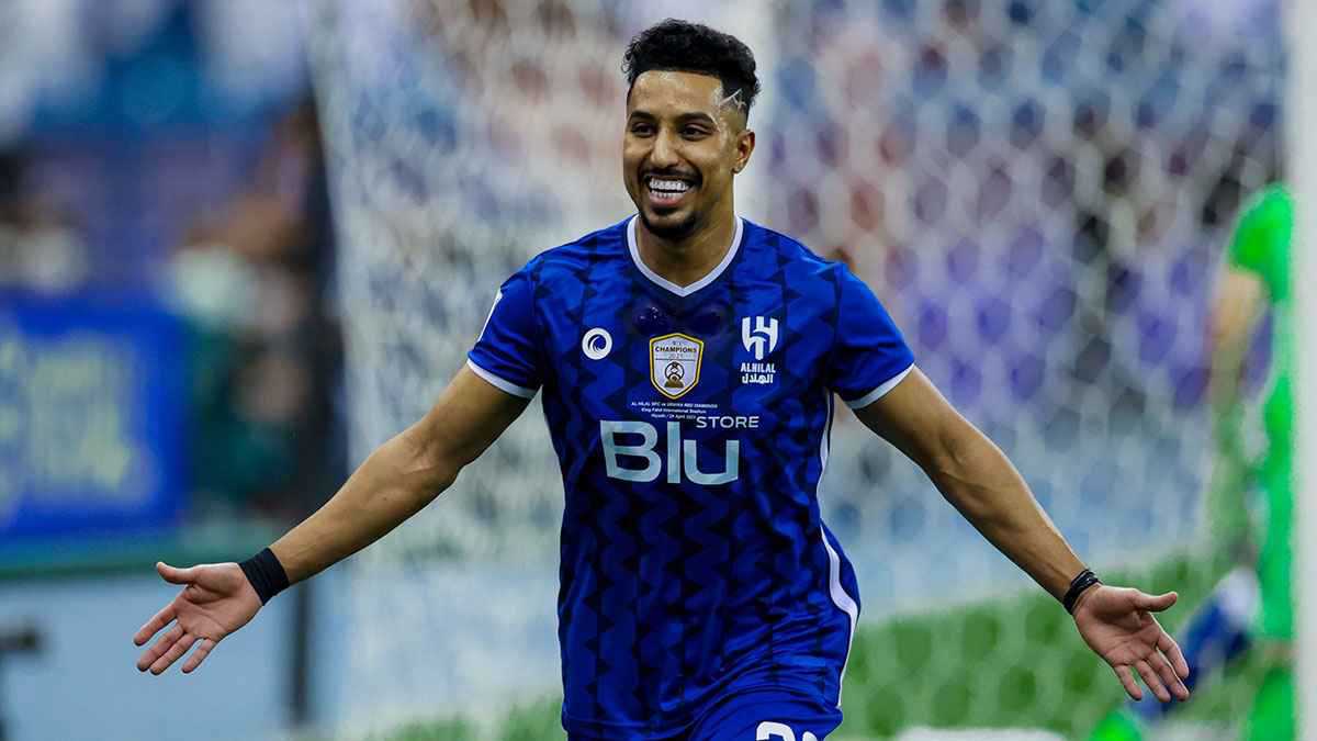 سالم الدوسري الأكثر شعبية في الخليج.. تصريح ناري من نجم منتخب الكويت (فيديو)