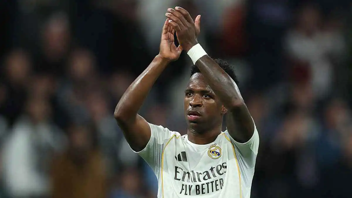 فينيسيوس يعادل رقمًا سلبيًّا لكريستيانو رونالدو