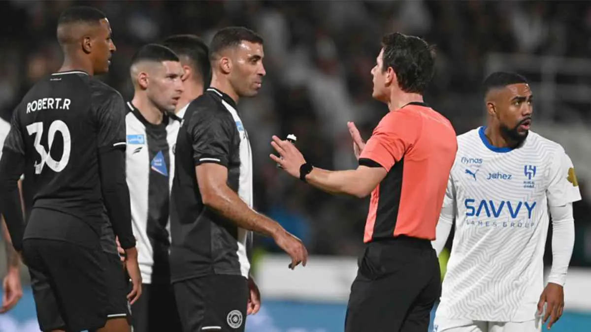 بيان ناري من الشباب السعودي بسبب أخطاء التحكيم