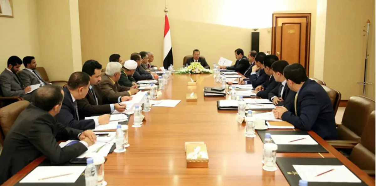 وزير الاتصالات اليمني لطفي باشريف ينفي مشاركته في "المجلس الانتقالي" ويتمسّك بمنصبه 