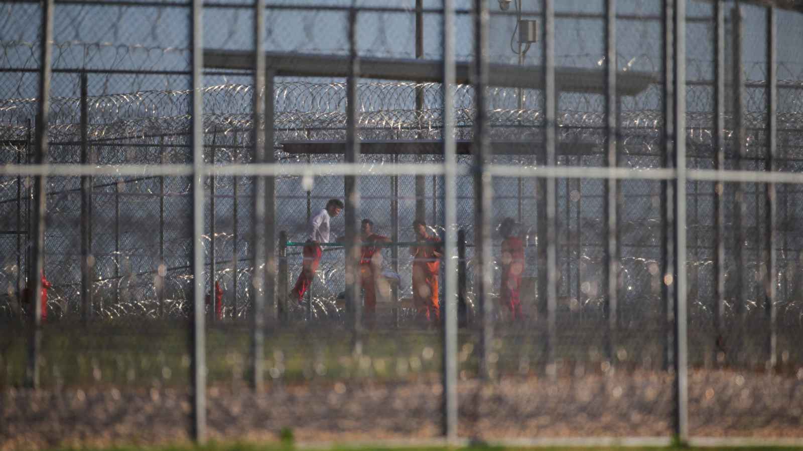 بعد رفض ليبيا.. واشنطن تفاوض غينيا الاستوائية لاستقبال مهاجرين