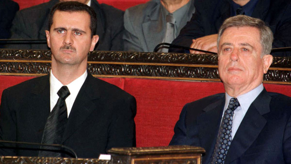 عبد الحليم خدام.. سيرة "مثيرة للجدل" من أبرز المقربين للنظام السوري إلى معارض له