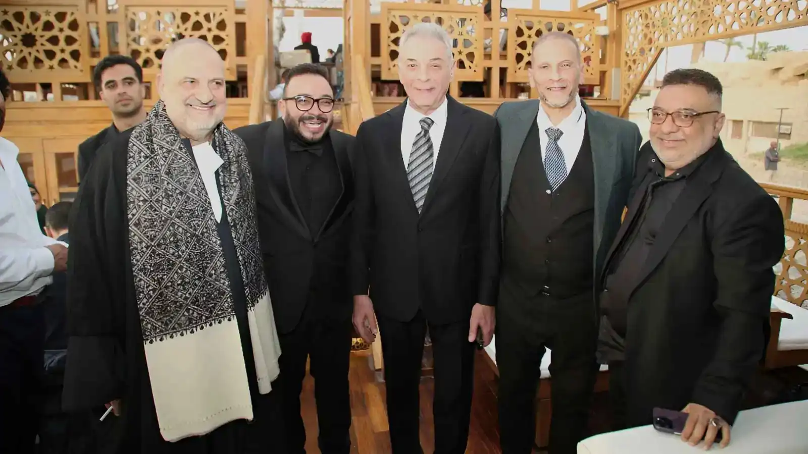 الفنان خالد الصاوي يرتدي الملابس "الصعيدية"