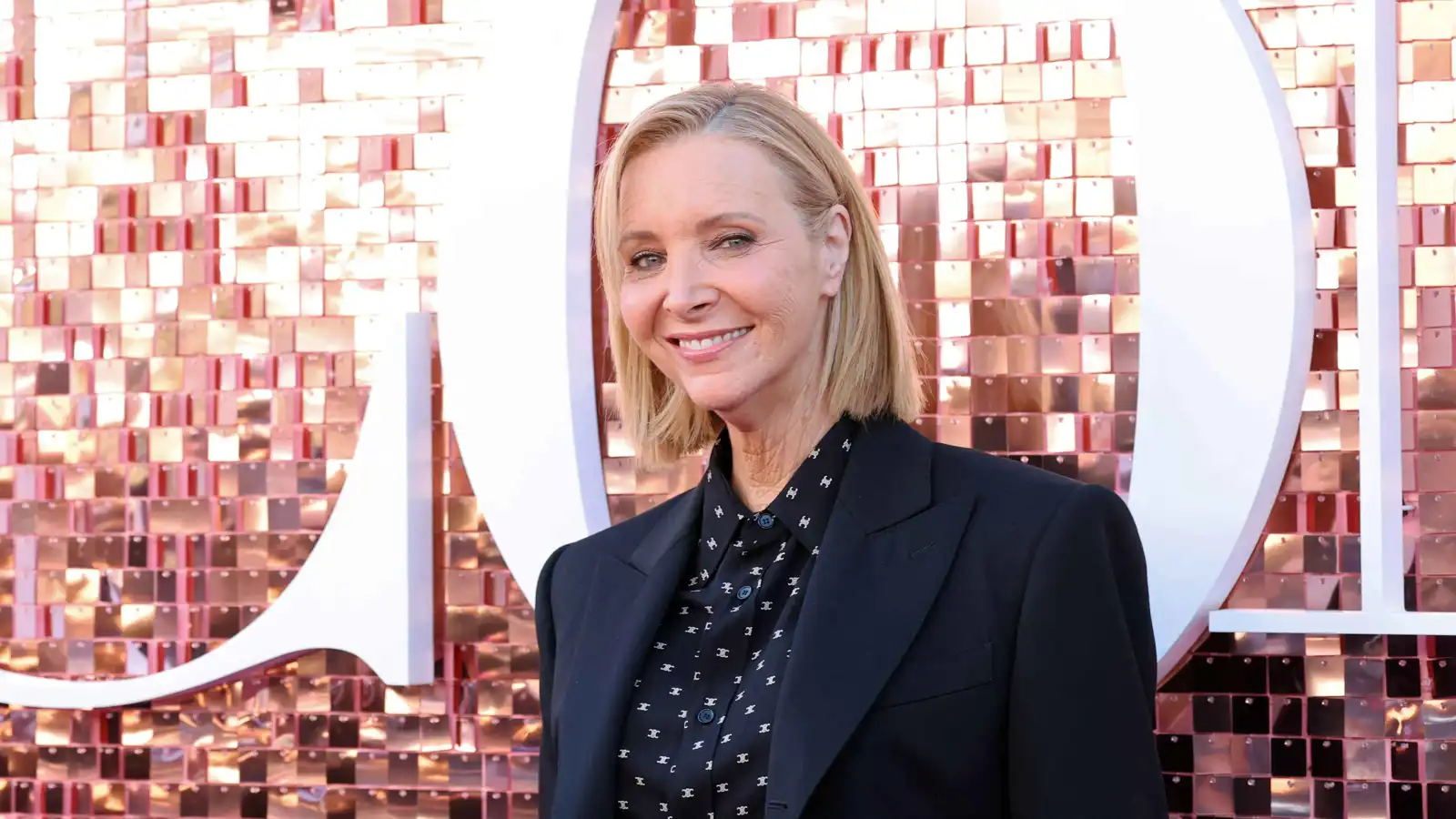 ليزا كودرو تكشف: لم يهتم بي أحد في مسلسل Friends