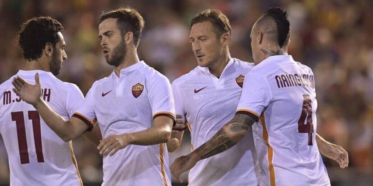 فرانشيسكو توتي يستمر في اللعب لغاية سن الأربعين