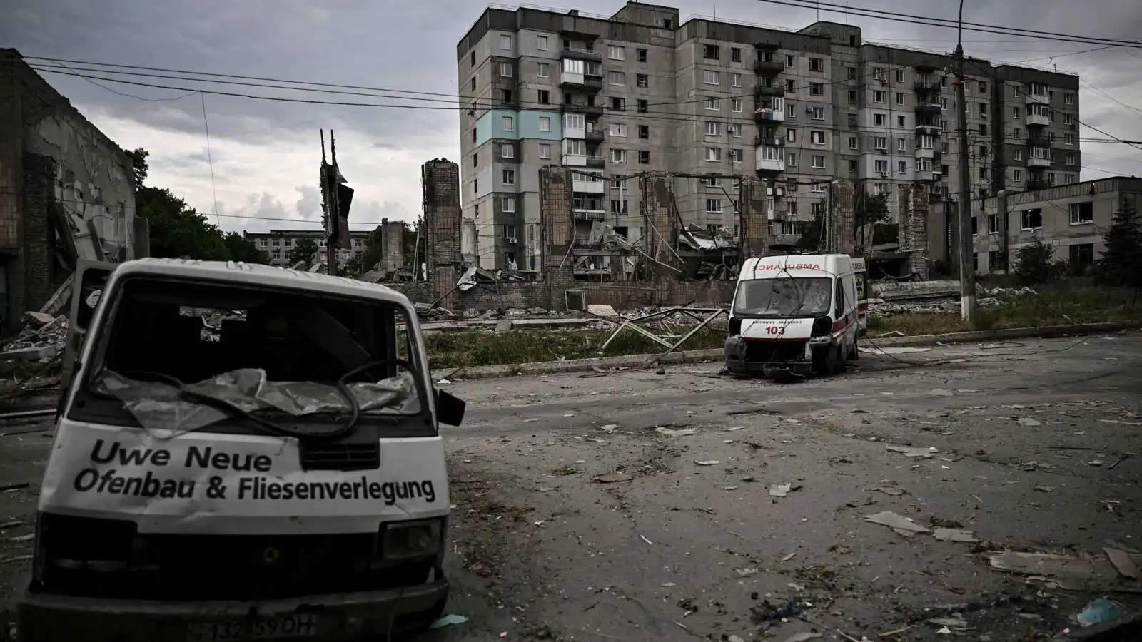 هجوم أوكراني على لوجانسك يوقع 5 قتلى (فيديو)