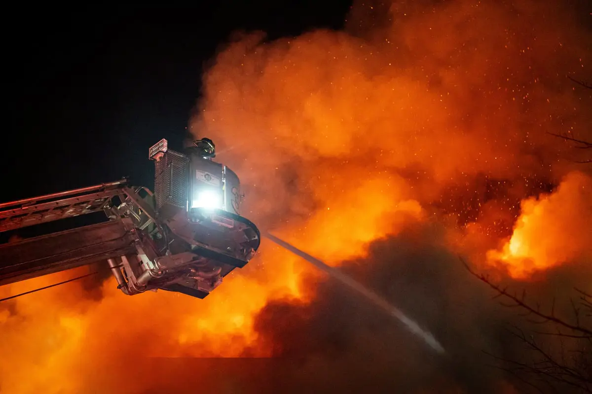  ليبيا: السيطرة على حريق نشب في خطوط لنقل النفط