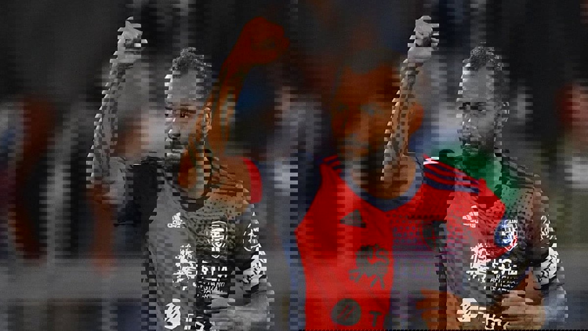 الهلال يدخل في مفاوضات متقدمة مع جواو بيدرو وأندريا بيلوتي