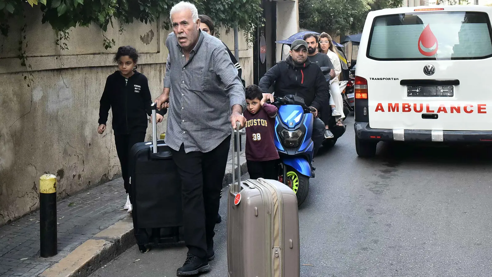 اتصالات مجهولة تثير الرعب في لبنان (فيديو)