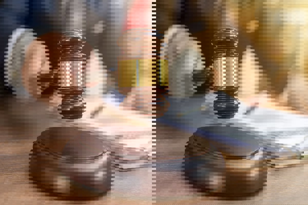 إحالة كويتي قتل زوجته وقطعها 20 جزءًا إلى "الطب النفسي"