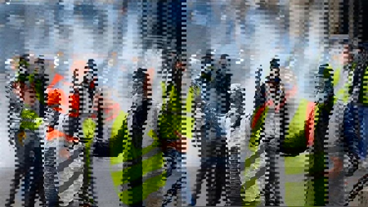 تظاهرات "السترات الصفراء" تشتعل في باريس