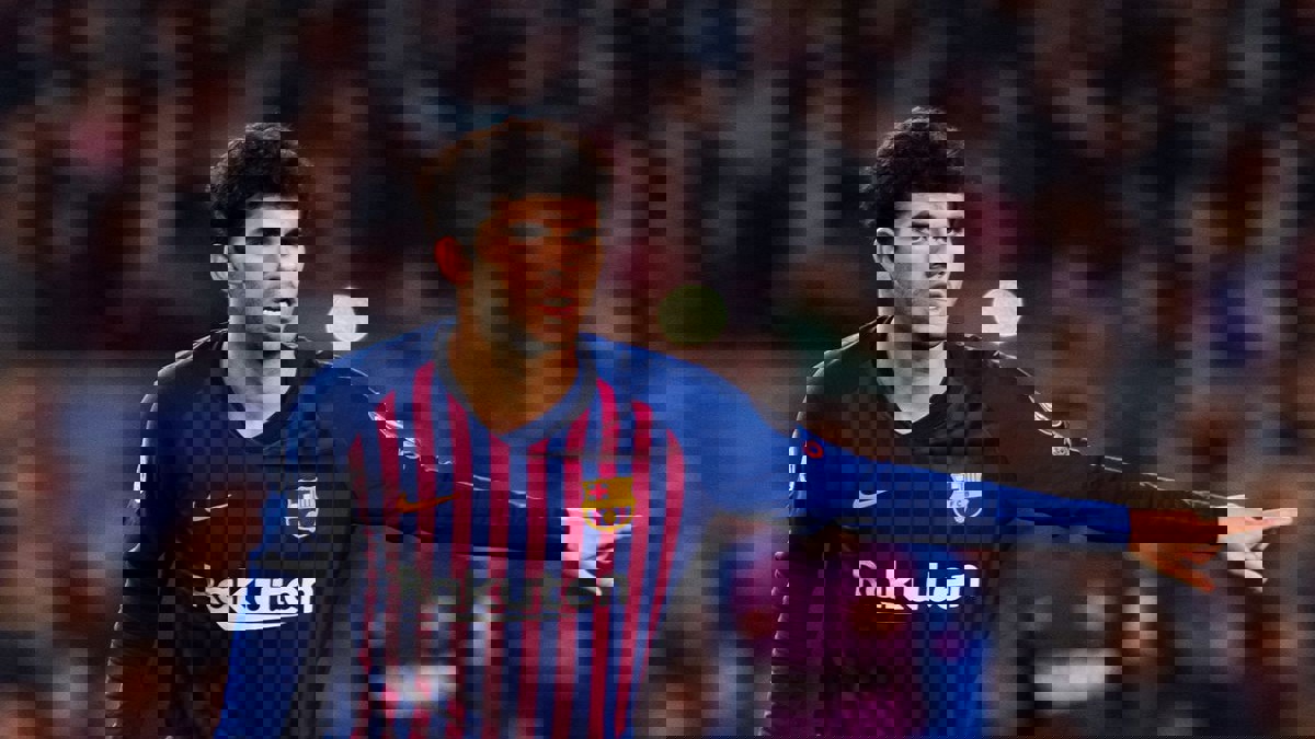 كارليس ألينيا أول لاعب يتخلى عنه برشلونة في الميركاتو الشتوي
