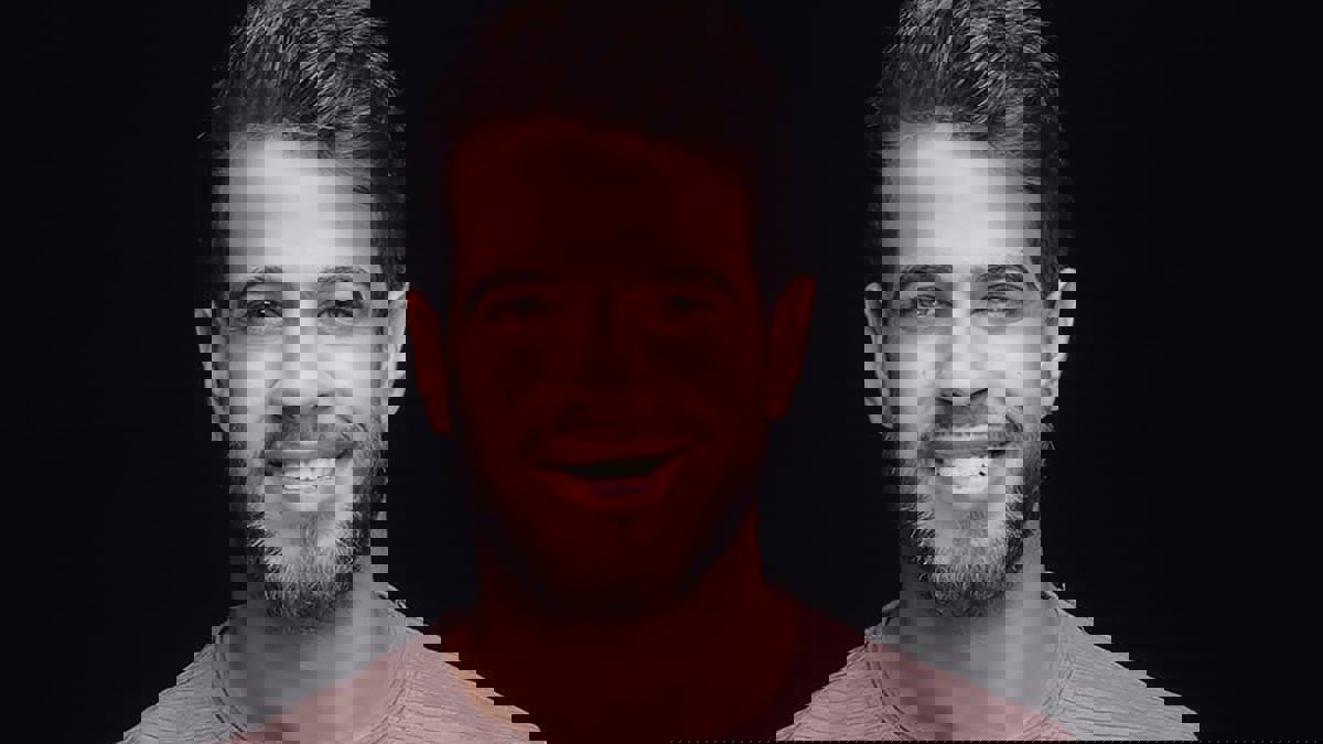 أدهم النابلسي يكشف كيف قرر اعتزال الغناء (فيديو)