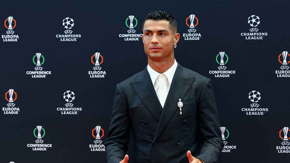 ليس ميسي.. كريستيانو رونالدو يكشف اسم "منافسه الجديد"