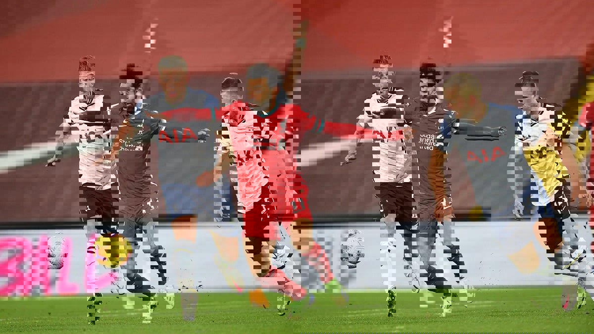 الحكومة البريطانية تدرس إيقاف الدوري الإنجليزي خلال احتفالات الكريسماس