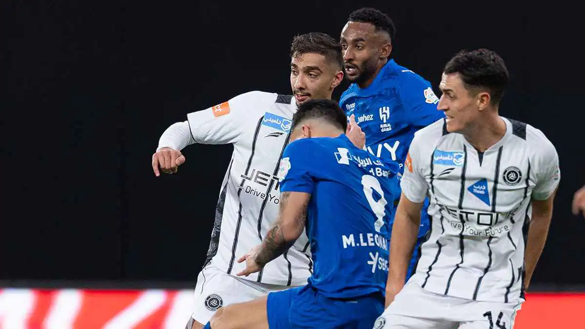 ترتيب الدوري السعودي بعد فوز الهلال الصعب على الشباب (فيديو)