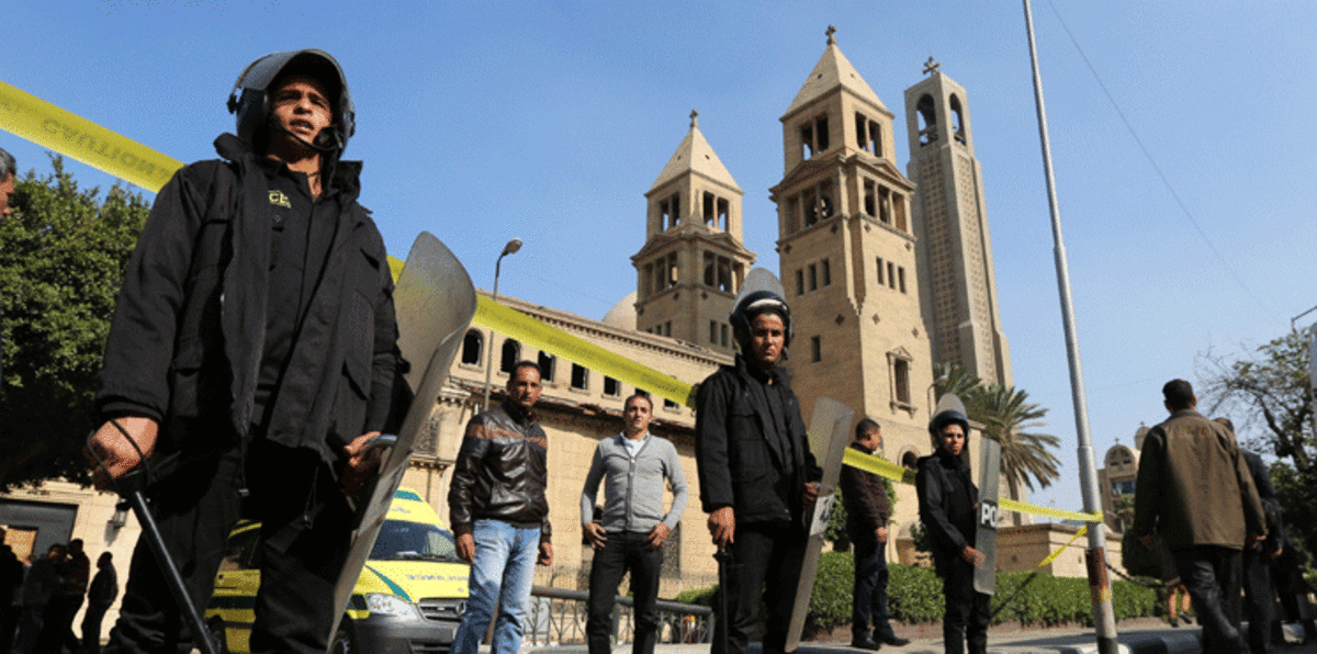 إثر تفجير الكنيسة البطرسية.. خبراء أمن مصريّون: الحلول الأمنية ليست الرادع الوحيد لـ"الإرهاب"