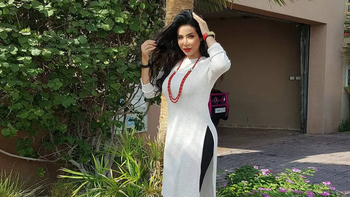 بسبب "الراقصة المنقبة".. نشطاء يهاجمون لجين عمران.. وأحلام تتدخل (فيديو)