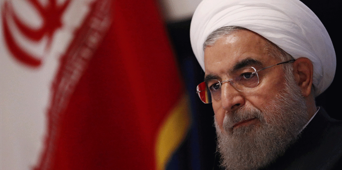 متشددون في البرلمان الإيراني يهددون بعزل روحاني