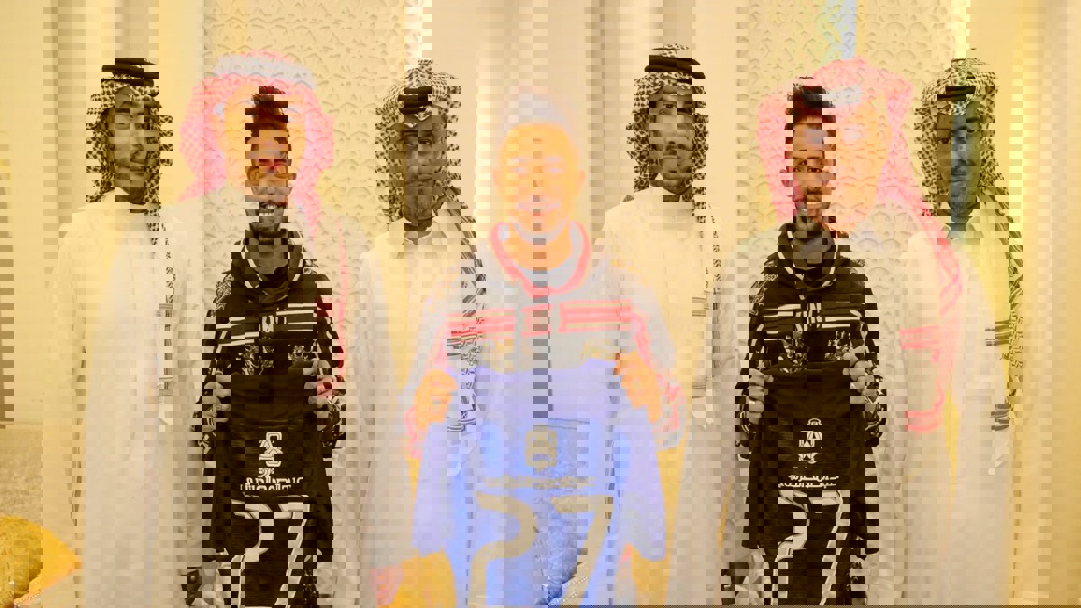 خالد البلطان رئيس نادي الشباب السعودي يعدد فوائد بيع عبدالله الخيبري للنصر وهتان باهبري للهلال